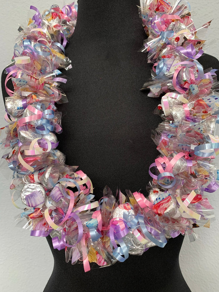 Kisses-n-Cupcakes Lei - CHEEHOOlife
