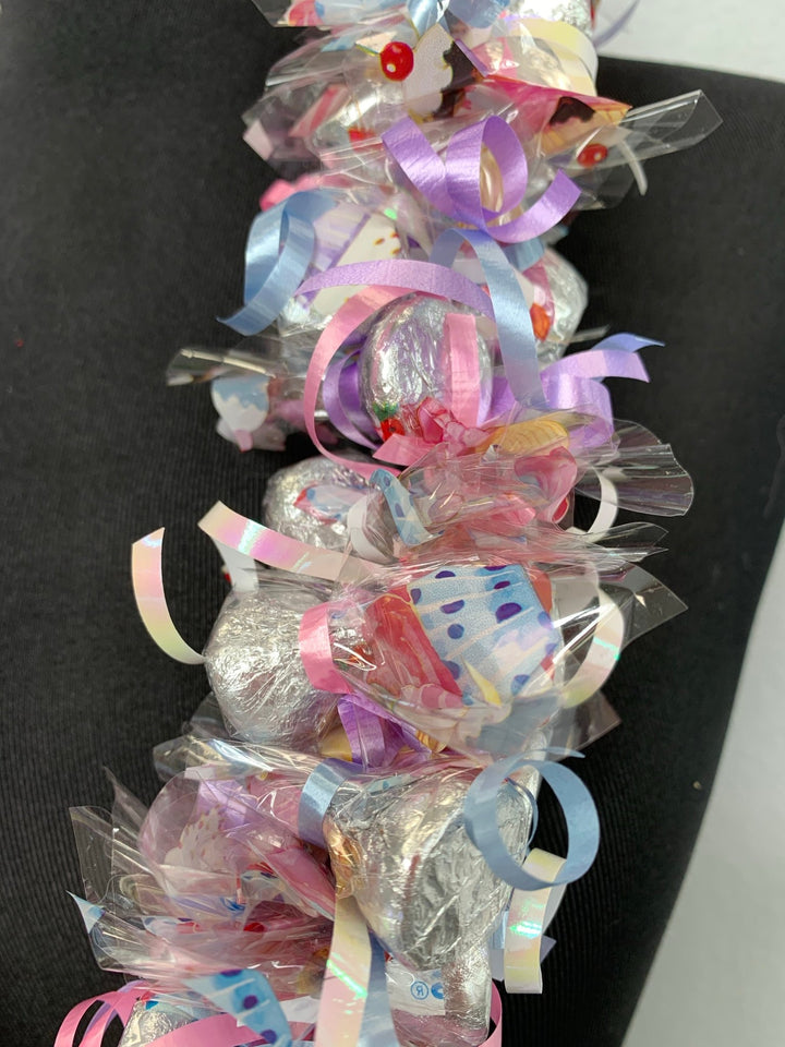 Kisses-n-Cupcakes Lei - CHEEHOOlife