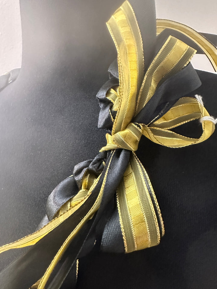 Gold & Black Ribbon Lei (Tied)