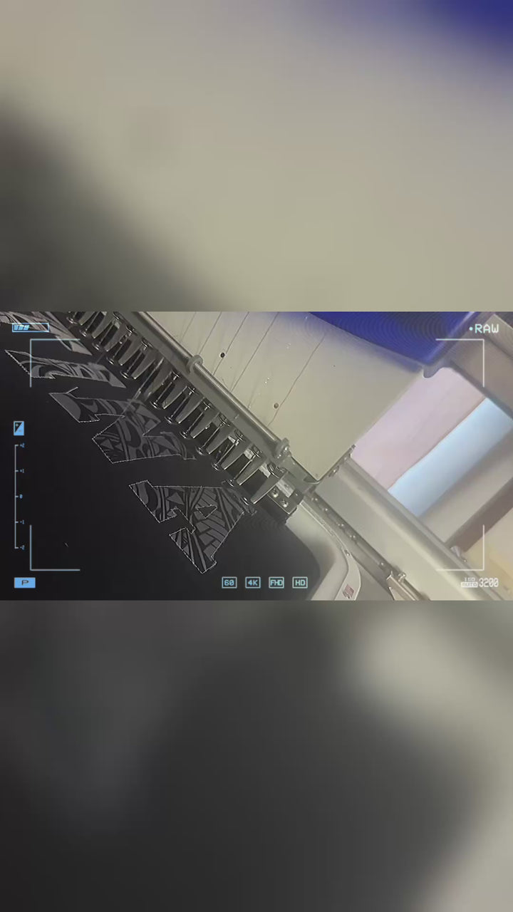 TINĀ Applique Crewneck (Gray/Black)