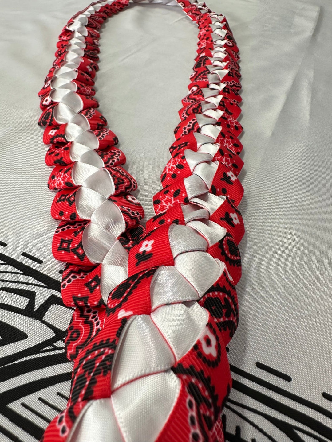 Red Bandana on White Ribbon Lei - CHEEHOOlife